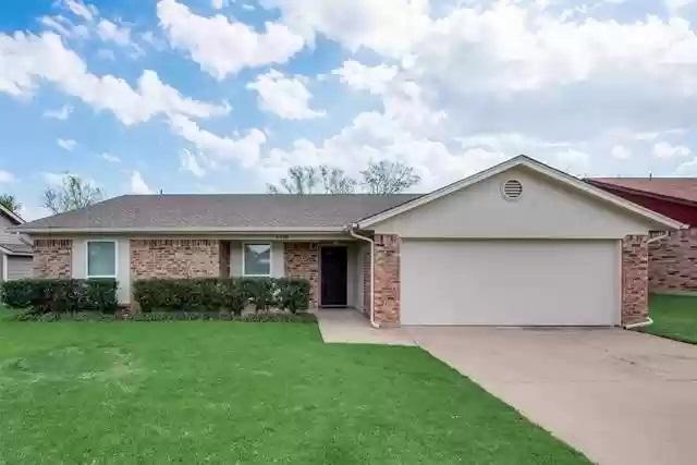 North Dillard Street